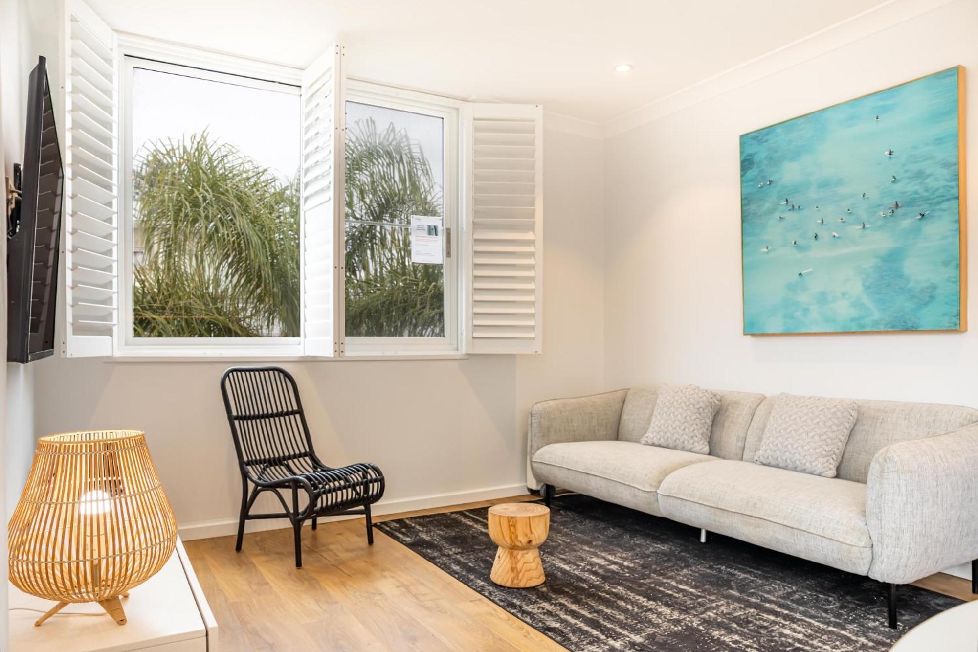 Chic Apartment Footsteps From Manly Beach سيدني الغرفة الصورة